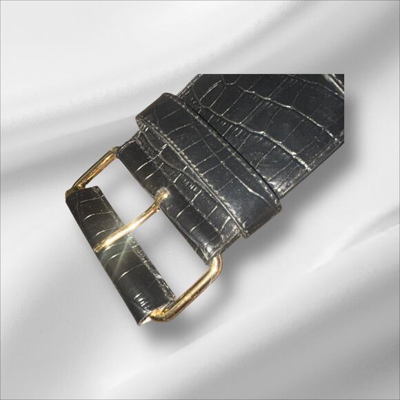 Woman's Wide Stretch Belt Size XL Buckle Leather and Manmade 38”-42” - Picture 3 of 7